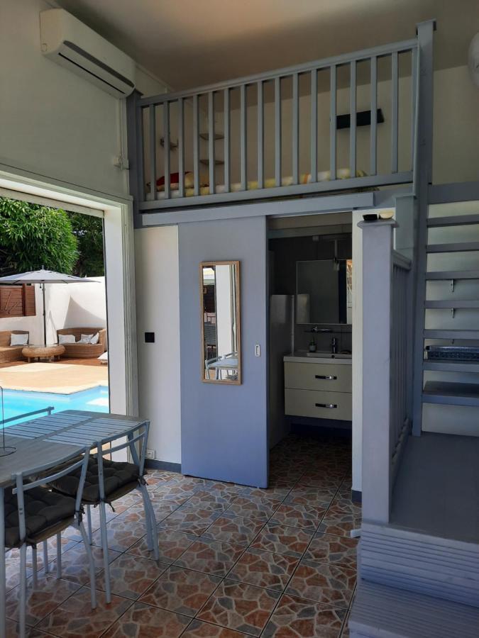 Studio Avec Piscine Privee, Idealement Situe Saint-Claude Exteriör bild