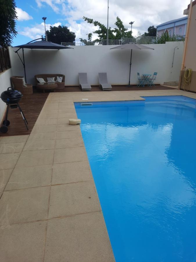 Studio Avec Piscine Privee, Idealement Situe Saint-Claude Exteriör bild