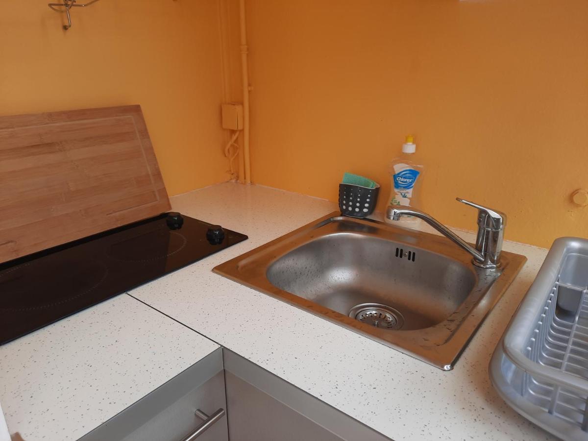 Studio Avec Piscine Privee, Idealement Situe Saint-Claude Exteriör bild